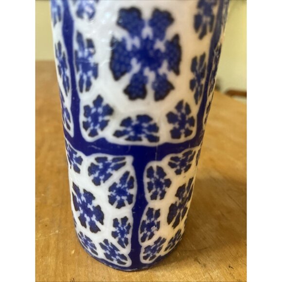 Stonia Creations Inc. 6" Blue&white Candle 70 Hour Burn Time - Picture 4 of 7